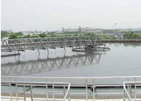 半桥式周边传动刮吸泥机